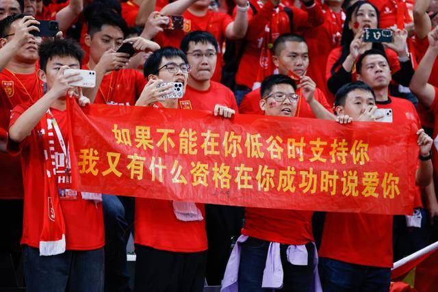 加拉塔萨雷教练力挺萨内：不该成为德国队的替罪羊